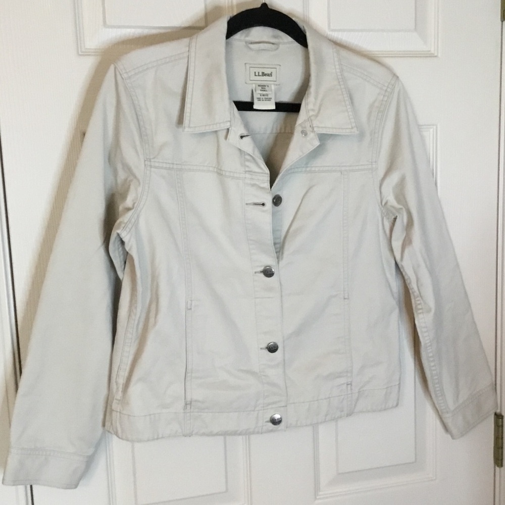 🚨MOVING SALE🚨 L.L. Bean Women's Cream Jacket